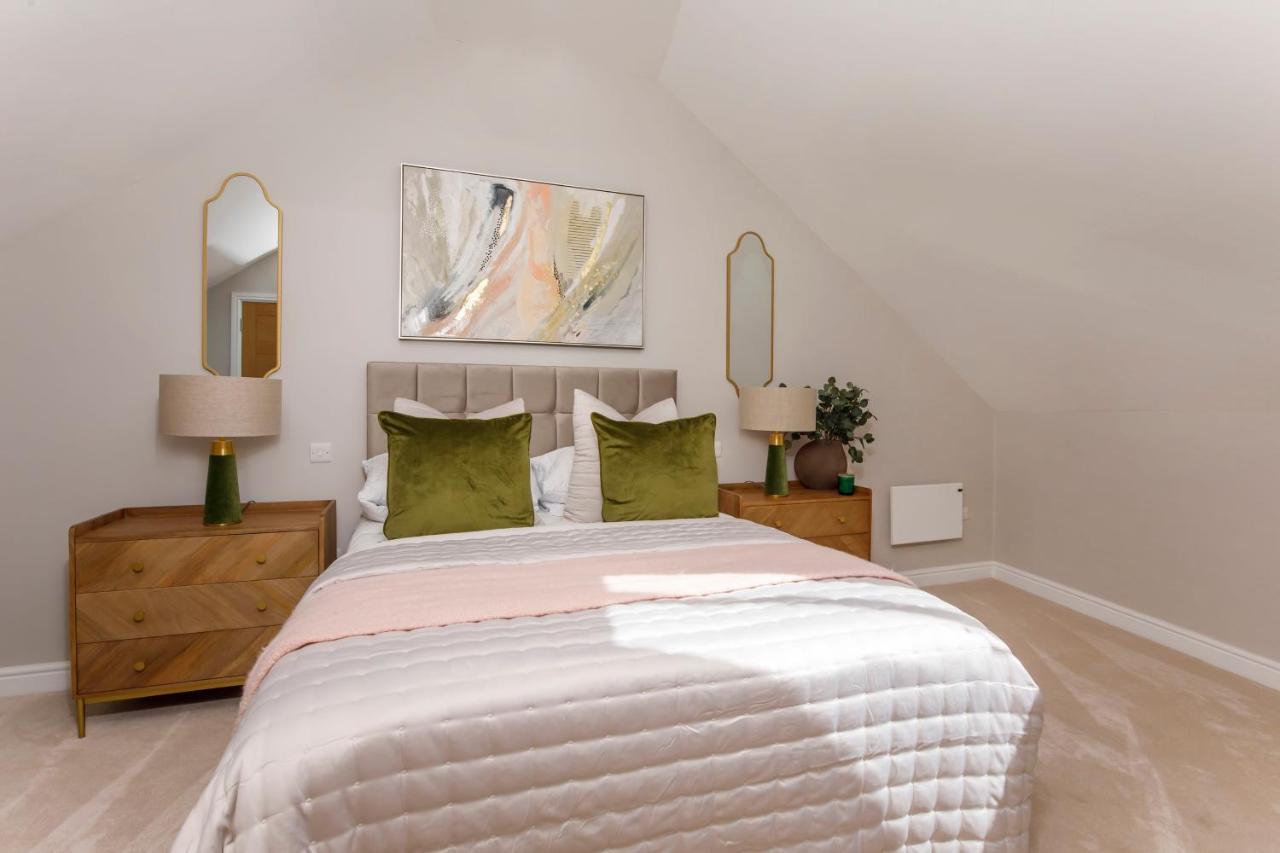 Crescent Court Modern And Luxurious Apartments York Bagian luar foto